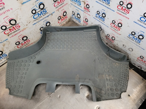 Deutz Agrotron M, New, Profiline Series M620 Cab Floor Mat 0.012.6504.2/10 - Cabină și interior: Foto 3 Deutz Agrotron M, New, Profiline Series M620 Cab Floor Mat 0.012.6504.2/10 - Cabină și interior: Foto 3