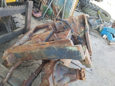 Deutz Dx140as, Dx140 As Front Axle Bracket Support - Axă față pentru Tractor agricol: Foto 2 Deutz Dx140as, Dx140 As Front Axle Bracket Support - Axă față pentru Tractor agricol: Foto 2