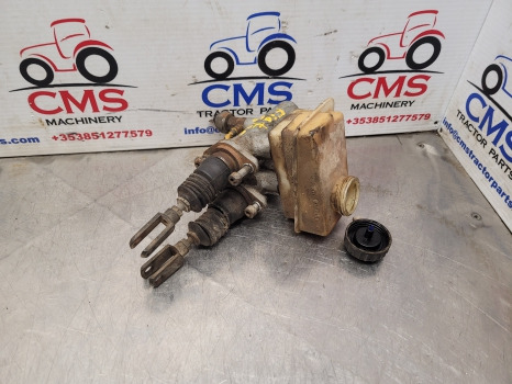 Fiat F Series F120, F130, F140 Brake Master Cylinder 5145630, 5145631, 82003369 - Cilindru frână pentru Utilaje agricole: Foto 1 Fiat F Series F120, F130, F140 Brake Master Cylinder 5145630, 5145631, 82003369 - Cilindru frână pentru Utilaje agricole: Foto 1