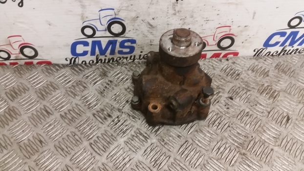 Fiat Ford 30, 10s, 35, F, F Dt F130, F120, F110, F140 Water Pump 98497117 - Pompă de lichid de răcire pentru Tractor agricol: Foto 1 Fiat Ford 30, 10s, 35, F, F Dt F130, F120, F110, F140 Water Pump 98497117 - Pompă de lichid de răcire pentru Tractor agricol: Foto 1