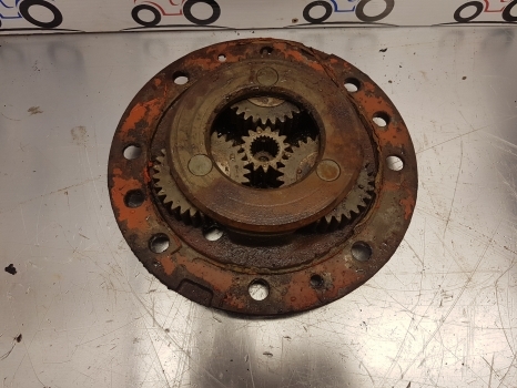 Ford 10 Series Carraro Hub Cover Assembly Car115643, 9968080, Car120836, N13513 - Butuc pentru Tractor agricol: Foto 2 Ford 10 Series Carraro Hub Cover Assembly Car115643, 9968080, Car120836, N13513 - Butuc pentru Tractor agricol: Foto 2