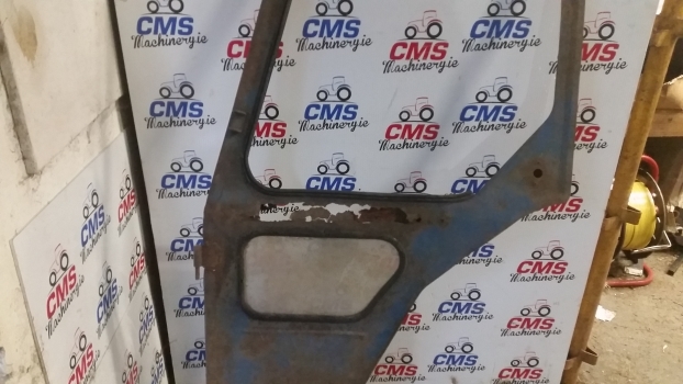Ford 3120, 4000, 4600, 5600 Cab Door Left 81834250 - Uşă și piese pentru Tractor agricol: Foto 3 Ford 3120, 4000, 4600, 5600 Cab Door Left 81834250 - Uşă și piese pentru Tractor agricol: Foto 3