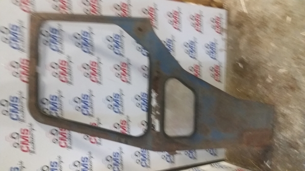 Ford 3120, 4000, 4600, 5600 Cab Door Left 81834250 - Uşă și piese pentru Tractor agricol: Foto 1 Ford 3120, 4000, 4600, 5600 Cab Door Left 81834250 - Uşă și piese pentru Tractor agricol: Foto 1
