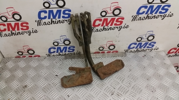 Ford 40 Series Pedals F0nn2a186aa20m - Pedala pentru Tractor agricol: Foto 1 Ford 40 Series Pedals F0nn2a186aa20m - Pedala pentru Tractor agricol: Foto 1
