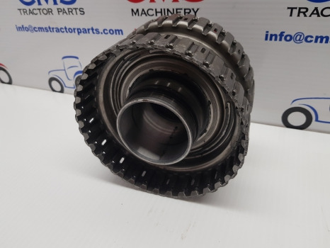 Ford 40 Series, Ts, 8240, 7840, Transmission Clutch Housing Front F0nn7r037ac - Ambreiaj și piese: Foto 2 Ford 40 Series, Ts, 8240, 7840, Transmission Clutch Housing Front F0nn7r037ac - Ambreiaj și piese: Foto 2