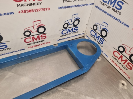 Ford 4610, 10 Series, Lp Cab Fan Blower Support, Cover E3nn18a295aa, 83944215 - Cabină și interior: Foto 4 Ford 4610, 10 Series, Lp Cab Fan Blower Support, Cover E3nn18a295aa, 83944215 - Cabină și interior: Foto 4