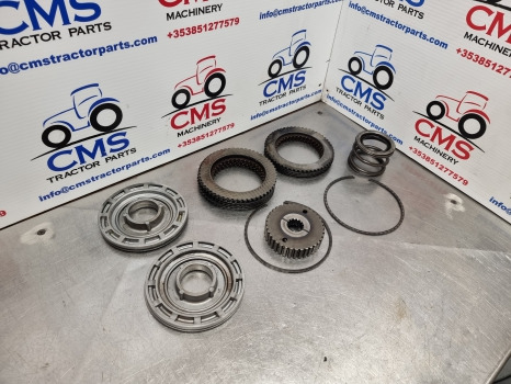 Ford 4630, 30 Series, Clutch Plate, Disc And Hub 86604372, K3660623692 - Ambreiaj și piese: Foto 2 Ford 4630, 30 Series, Clutch Plate, Disc And Hub 86604372, K3660623692 - Ambreiaj și piese: Foto 2