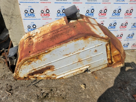 Ford 5000, 6000, 7000 Cab Rear Mudguard Fender Lhs Wide Type 82008463 - Aripă: Foto 4 Ford 5000, 6000, 7000 Cab Rear Mudguard Fender Lhs Wide Type 82008463 - Aripă: Foto 4