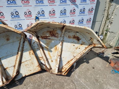 Ford 5000, 6000, 7000 Mudguard Pair As Pictures, 82008463, 82008463 - Aripă: Foto 3 Ford 5000, 6000, 7000 Mudguard Pair As Pictures, 82008463, 82008463 - Aripă: Foto 3