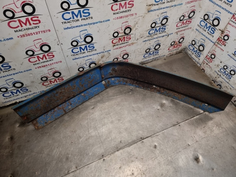 Ford 7840, 6640, 40 Series, Cab Mudguard Pair 82003106, 82003105 - Aripă: Foto 4 Ford 7840, 6640, 40 Series, Cab Mudguard Pair 82003106, 82003105 - Aripă: Foto 4
