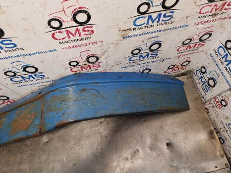 Ford 7840, 6640, 40 Series, Cab Mudguard Pair 82003106, 82003105 - Aripă: Foto 3 Ford 7840, 6640, 40 Series, Cab Mudguard Pair 82003106, 82003105 - Aripă: Foto 3