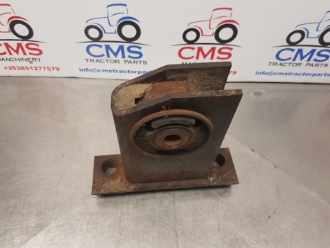 Ford 7840, 8240, 8340 Cab Support Assy Rear Left E9nn94001n45aa11m - Suspensie cabină pentru Tractor agricol: Foto 3 Ford 7840, 8240, 8340 Cab Support Assy Rear Left E9nn94001n45aa11m - Suspensie cabină pentru Tractor agricol: Foto 3