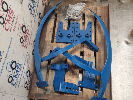 Ford 8210, Front Mudguard Bracket Kit Carraro E6nn16c199ba - Aripă: Foto 3 Ford 8210, Front Mudguard Bracket Kit Carraro E6nn16c199ba - Aripă: Foto 3