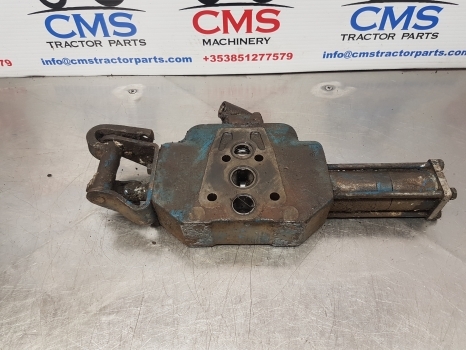 Ford 8700, 9700, Tw Series Tw15 Hydraulic Remote Valve E2nnb950ea - Supapa hidraulica pentru Tractor agricol: Foto 1 Ford 8700, 9700, Tw Series Tw15 Hydraulic Remote Valve E2nnb950ea - Supapa hidraulica pentru Tractor agricol: Foto 1