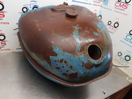 Ford Fordson Major Fuel Tank Original E1addn9002b - Rezervor combustibil: Foto 3 Ford Fordson Major Fuel Tank Original E1addn9002b - Rezervor combustibil: Foto 3