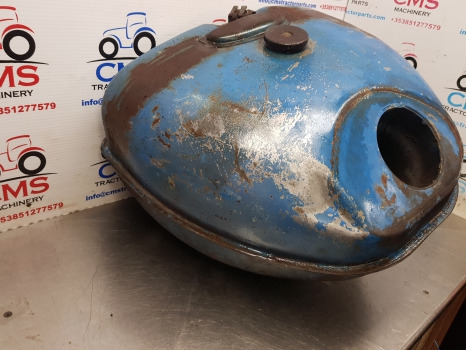 Ford Fordson Major, Super Major Fuel Tank Original E1addn9002b - Rezervor combustibil: Foto 3 Ford Fordson Major, Super Major Fuel Tank Original E1addn9002b - Rezervor combustibil: Foto 3