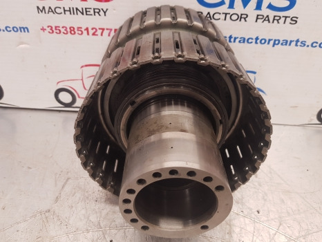 Ford New Holland 40 And Ts Series, 8240 Rear Clutch Housing, 82036853, 82016096 - Ambreiaj și piese pentru Utilaje agricole: Foto 3 Ford New Holland 40 And Ts Series, 8240 Rear Clutch Housing, 82036853, 82016096 - Ambreiaj și piese pentru Utilaje agricole: Foto 3
