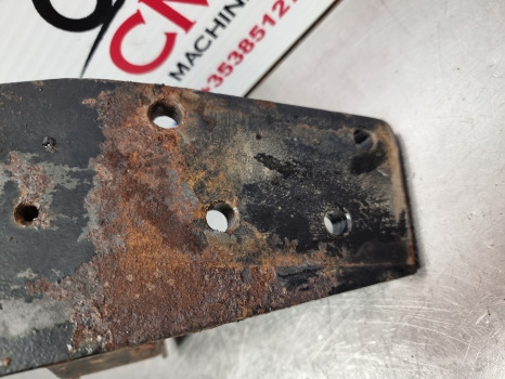 Ford New Holland 40, Ts Series Ts110, 8340 Foot Step Rhs Bracket 82007892 - Scară: Foto 4 Ford New Holland 40, Ts Series Ts110, 8340 Foot Step Rhs Bracket 82007892 - Scară: Foto 4