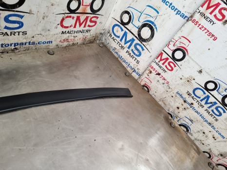 Ford Sq Cab, 10, Tw, 30 Cab Mudguard Seal E4nn16r322ab, E4nn16r322ac - Aripă: Foto 5 Ford Sq Cab, 10, Tw, 30 Cab Mudguard Seal E4nn16r322ab, E4nn16r322ac - Aripă: Foto 5