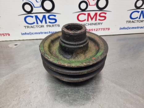 John Deere 1950, 2040, 2140, Crankshaft Pulley R70443 - Întinzător curea pentru Tractor agricol: Foto 1 John Deere 1950, 2040, 2140, Crankshaft Pulley R70443 - Întinzător curea pentru Tractor agricol: Foto 1