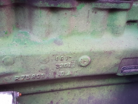 John Deere 3140, 3040, 2950, 2940 Engine Block R75891, Ar102254, Re55340, R85363 - Blocul cilindrilor pentru Tractor agricol: Foto 2 John Deere 3140, 3040, 2950, 2940 Engine Block R75891, Ar102254, Re55340, R85363 - Blocul cilindrilor pentru Tractor agricol: Foto 2