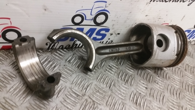 John Deere 6010, 6110 Engine Connecting Rod , Piston Re507850, R500335, Re50770 - Bielă pentru Tractor agricol: Foto 3 John Deere 6010, 6110 Engine Connecting Rod , Piston Re507850, R500335, Re50770 - Bielă pentru Tractor agricol: Foto 3