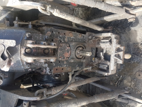 Lamborghini 1106 Engine, Front, Rear Axle, Transmission, Hydraulic And Lift Nut - Motor: Foto 2 Lamborghini 1106 Engine, Front, Rear Axle, Transmission, Hydraulic And Lift Nut - Motor: Foto 2