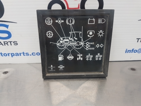 Lamborghini 950 Premium, 1050, 1060, R4, R5, Dashboard Panel 2.8339.104.0/20 - Tablou de bord pentru Tractor agricol: Foto 2 Lamborghini 950 Premium, 1050, 1060, R4, R5, Dashboard Panel 2.8339.104.0/20 - Tablou de bord pentru Tractor agricol: Foto 2