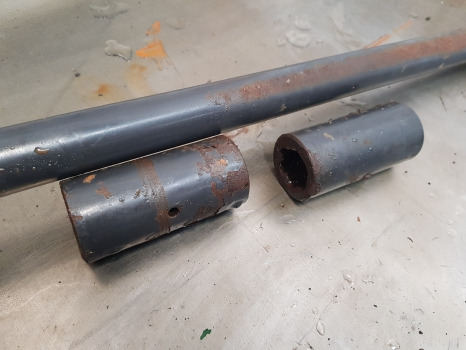 Landini Mythos 100, 900 Front Axle Drive Shaft 3652884m2, 3547684m91, 3547682m91 - Axă față: Foto 4 Landini Mythos 100, 900 Front Axle Drive Shaft 3652884m2, 3547684m91, 3547682m91 - Axă față: Foto 4
