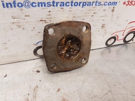 Landini Vision 95, 105 Front Axle King Pin Bottom Cover 3557994m1 - Axă față pentru Tractor agricol: Foto 1 Landini Vision 95, 105 Front Axle King Pin Bottom Cover 3557994m1 - Axă față pentru Tractor agricol: Foto 1
