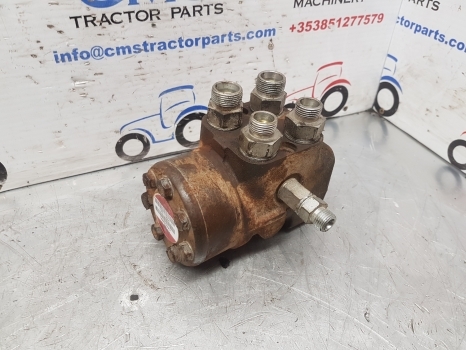 Manitou Mrt2540 Sayer Danfoss Steering Orbital Valve 487588, 150-1234, Ospc200ls - Servodirecţie pentru Stivuitor telescopic: Foto 3 Manitou Mrt2540 Sayer Danfoss Steering Orbital Valve 487588, 150-1234, Ospc200ls - Servodirecţie pentru Stivuitor telescopic: Foto 3