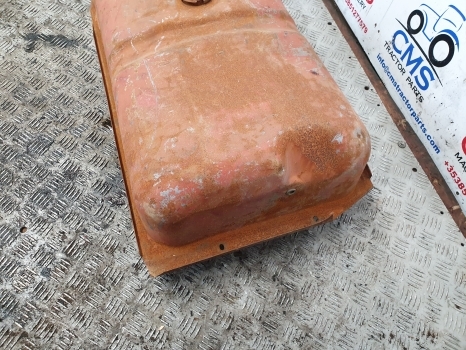 Massey Ferguson 135 Original Fuel Tank 897401m91, 897390m91, 897390m91 - Rezervor combustibil pentru Tractor agricol: Foto 3 Massey Ferguson 135 Original Fuel Tank 897401m91, 897390m91, 897390m91 - Rezervor combustibil pentru Tractor agricol: Foto 3