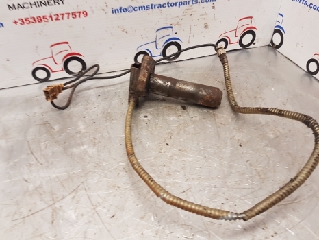 Massey Ferguson 3000, 5400, 6100, 6200, 6400 Ser 6160 Load Sensor Pin 3713763m1 - Senzor pentru Tractor agricol: Foto 3 Massey Ferguson 3000, 5400, 6100, 6200, 6400 Ser 6160 Load Sensor Pin 3713763m1 - Senzor pentru Tractor agricol: Foto 3