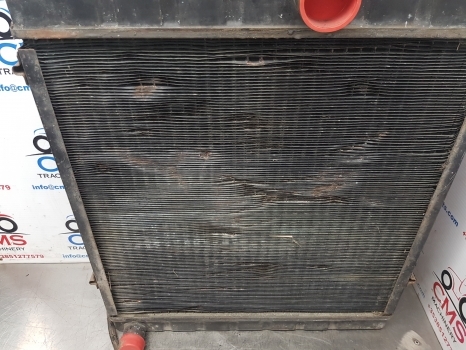 Massey Ferguson 365, 375, 385, 390, 398 Radiator 1695721m2 - Radiator pentru Tractor agricol: Foto 3 Massey Ferguson 365, 375, 385, 390, 398 Radiator 1695721m2 - Radiator pentru Tractor agricol: Foto 3