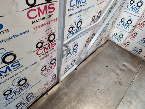 Massey Ferguson 4255, 4200, 4300 Series Cab Door Frame Lh Galvanized 3505181m91 - Uşă și piese: Foto 5 Massey Ferguson 4255, 4200, 4300 Series Cab Door Frame Lh Galvanized 3505181m91 - Uşă și piese: Foto 5