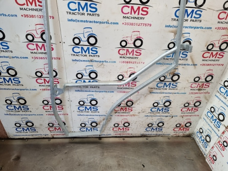 Massey Ferguson 4255, 4200, 4300 Series Cab Door Frame Lh Galvanized 3505181m91 - Uşă și piese: Foto 3 Massey Ferguson 4255, 4200, 4300 Series Cab Door Frame Lh Galvanized 3505181m91 - Uşă și piese: Foto 3