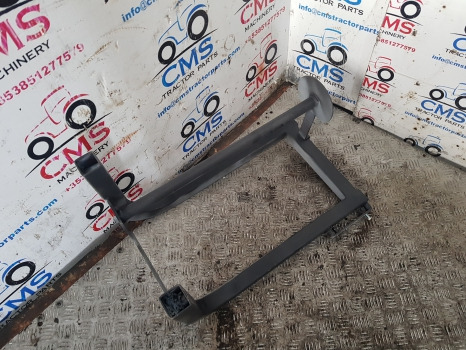 Massey Ferguson 5612, 5613, 5611, 5712 Fuel Tank Support Bracket Lhs 4356814m91 - Rezervor combustibil: Foto 4 Massey Ferguson 5612, 5613, 5611, 5712 Fuel Tank Support Bracket Lhs 4356814m91 - Rezervor combustibil: Foto 4