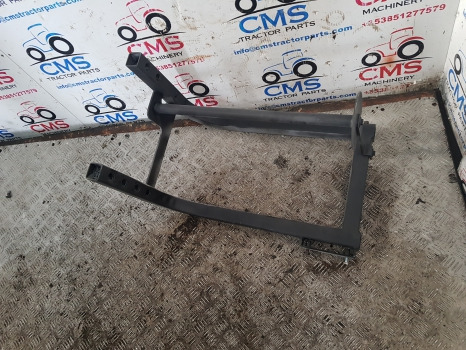 Massey Ferguson 5612, 5613, 5611, 5712 Fuel Tank Support Bracket Lhs 4356814m91 - Rezervor combustibil: Foto 5 Massey Ferguson 5612, 5613, 5611, 5712 Fuel Tank Support Bracket Lhs 4356814m91 - Rezervor combustibil: Foto 5