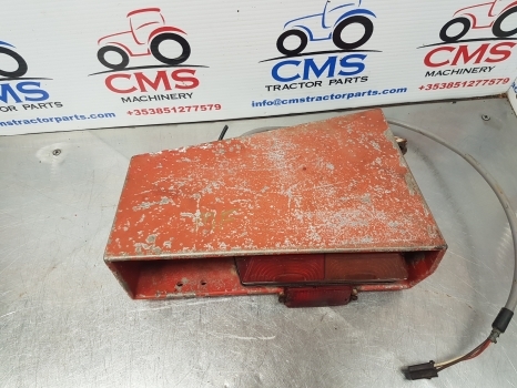 Massey Ferguson 575, 565, 590 Light Housing Right 2525778k1 - Lumină pentru Tractor agricol: Foto 3 Massey Ferguson 575, 565, 590 Light Housing Right 2525778k1 - Lumină pentru Tractor agricol: Foto 3