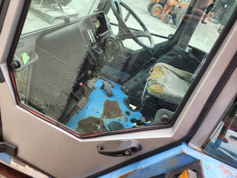 Massey Ferguson 690, 698 Landini 6550, 7550, 6880, 7880 Cab Door Lhs 3301830m93 - Uşă și piese: Foto 5 Massey Ferguson 690, 698 Landini 6550, 7550, 6880, 7880 Cab Door Lhs 3301830m93 - Uşă și piese: Foto 5