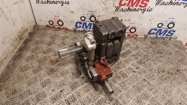 Massey Ferguson 690, 699, 590, 575 Hydraulic Lift Pump 1665610m2, 1675125m92 - Pompa hidraulica pentru Tractor agricol: Foto 2 Massey Ferguson 690, 699, 590, 575 Hydraulic Lift Pump 1665610m2, 1675125m92 - Pompa hidraulica pentru Tractor agricol: Foto 2