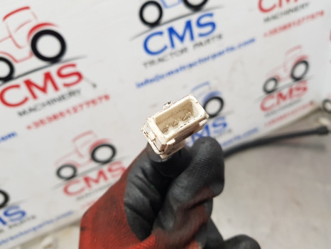 New Holland Case Mxu 115 T6, Tsa, T6000, T4, T5 Draft Sensor 82034162, 87661284 - Senzor: Foto 4 New Holland Case Mxu 115 T6, Tsa, T6000, T4, T5 Draft Sensor 82034162, 87661284 - Senzor: Foto 4