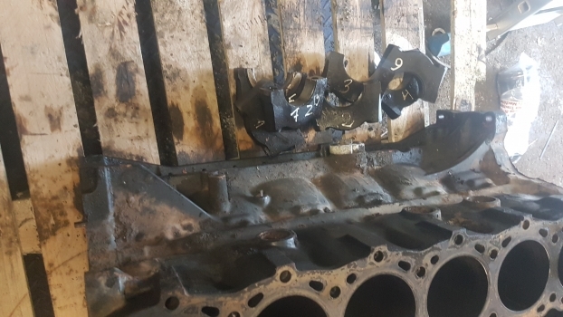 New Holland Case Tm, Mxm 120, 130  Cylinder Block 87802648, 84215970, 87802526 - Blocul cilindrilor pentru Tractor agricol: Foto 4 New Holland Case Tm, Mxm 120, 130  Cylinder Block 87802648, 84215970, 87802526 - Blocul cilindrilor pentru Tractor agricol: Foto 4