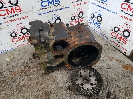 New Holland Lm435a Front Axle Housing Bevel Gear 85825672; 85826431; 85826706; - Axă față pentru Stivuitor telescopic: Foto 1 New Holland Lm435a Front Axle Housing Bevel Gear 85825672; 85826431; 85826706; - Axă față pentru Stivuitor telescopic: Foto 1
