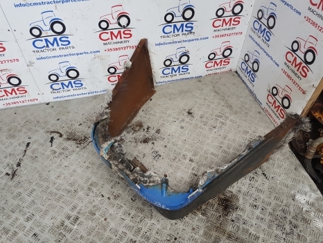New Holland Lm435a, Lm415a, Lm445a, Lm425a Grill, Grille, Bonnet Lock 85825742 - Grilă pentru Stivuitor telescopic: Foto 4 New Holland Lm435a, Lm415a, Lm445a, Lm425a Grill, Grille, Bonnet Lock 85825742 - Grilă pentru Stivuitor telescopic: Foto 4