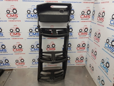 New Holland T5.100, 110, 120 Foot Step Lhs Complete 47655756, 47692166 - Scară: Foto 1 New Holland T5.100, 110, 120 Foot Step Lhs Complete 47655756, 47692166 - Scară: Foto 1