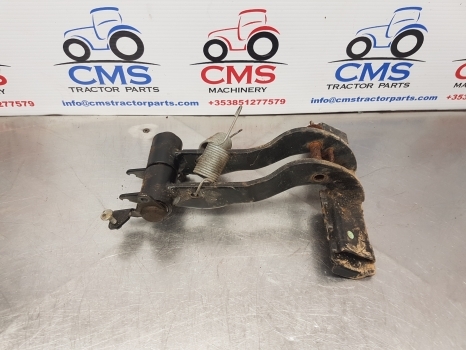 New Holland T5.95, T5, Case Farmall, Maxxum Brake Pedal Assy 84467902, 84467901 - Pedala pentru Utilaje agricole: Foto 3 New Holland T5.95, T5, Case Farmall, Maxxum Brake Pedal Assy 84467902, 84467901 - Pedala pentru Utilaje agricole: Foto 3