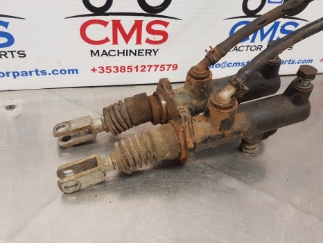 New Holland T5.95, T5, T6,case Farmall, Luxxum, Maxxum, Master Cylinder 84603968 - Cilindru frână pentru Utilaje agricole: Foto 2 New Holland T5.95, T5, T6,case Farmall, Luxxum, Maxxum, Master Cylinder 84603968 - Cilindru frână pentru Utilaje agricole: Foto 2