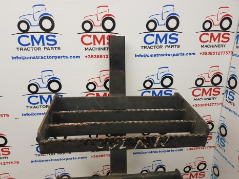 New Holland Tm, 60, Mxm, Fiat M Series Foot Step Assy Rhs 82019808, 82007892 - Scară: Foto 3 New Holland Tm, 60, Mxm, Fiat M Series Foot Step Assy Rhs 82019808, 82007892 - Scară: Foto 3