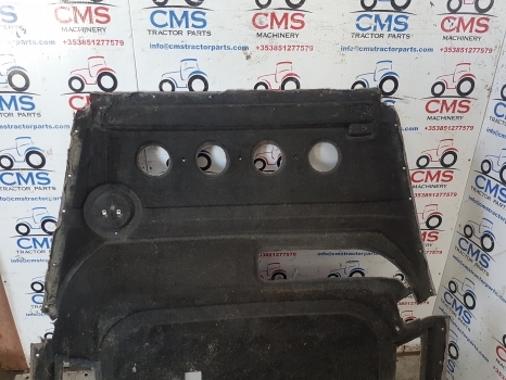 New Holland Tm Series Tm135, Tm125 Inner Roof Lining 82014976, 87596033 - Cabină și interior pentru Utilaje agricole: Foto 3 New Holland Tm Series Tm135, Tm125 Inner Roof Lining 82014976, 87596033 - Cabină și interior pentru Utilaje agricole: Foto 3